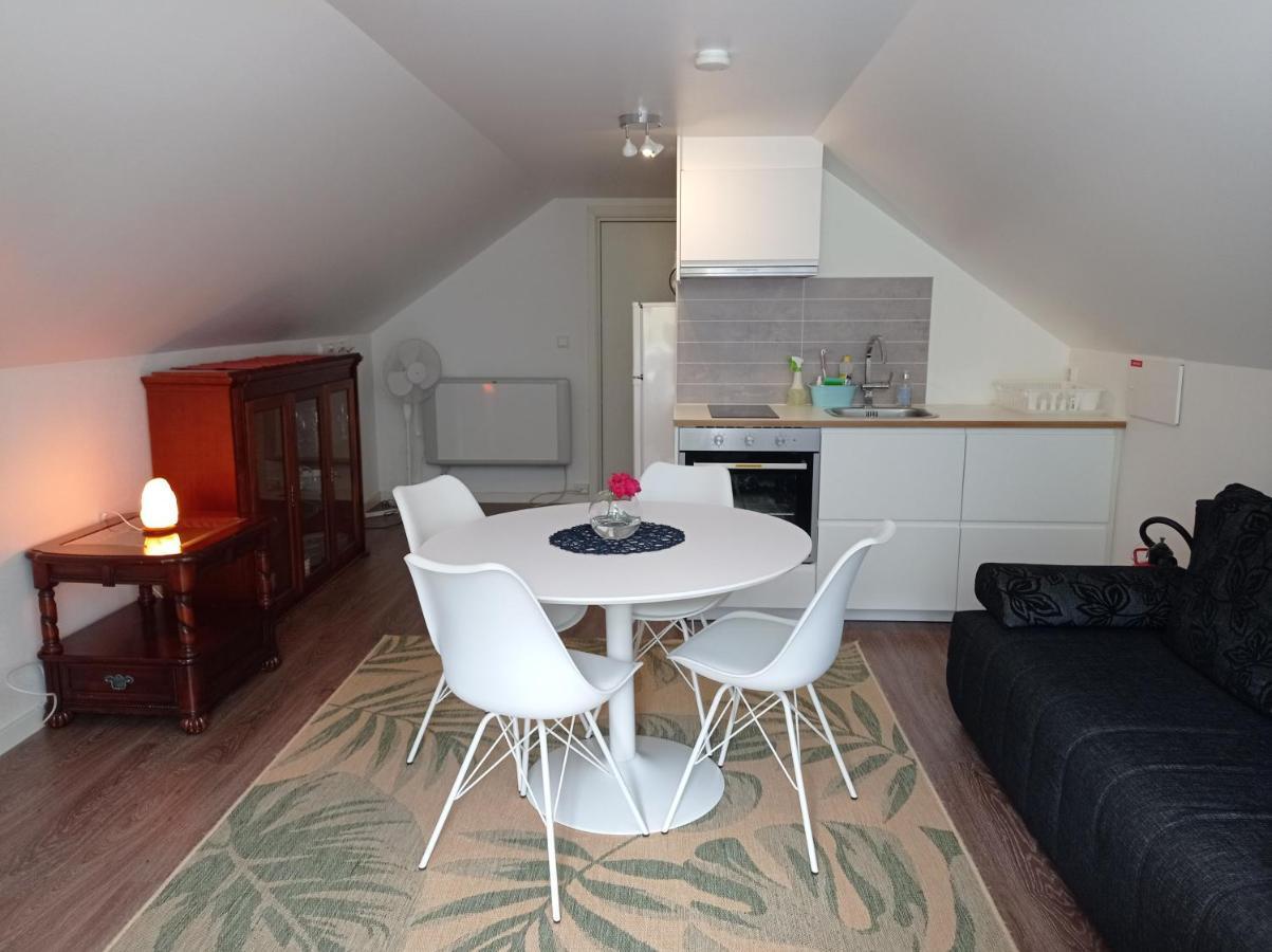 Family Room In Modern House Eide  外观 照片